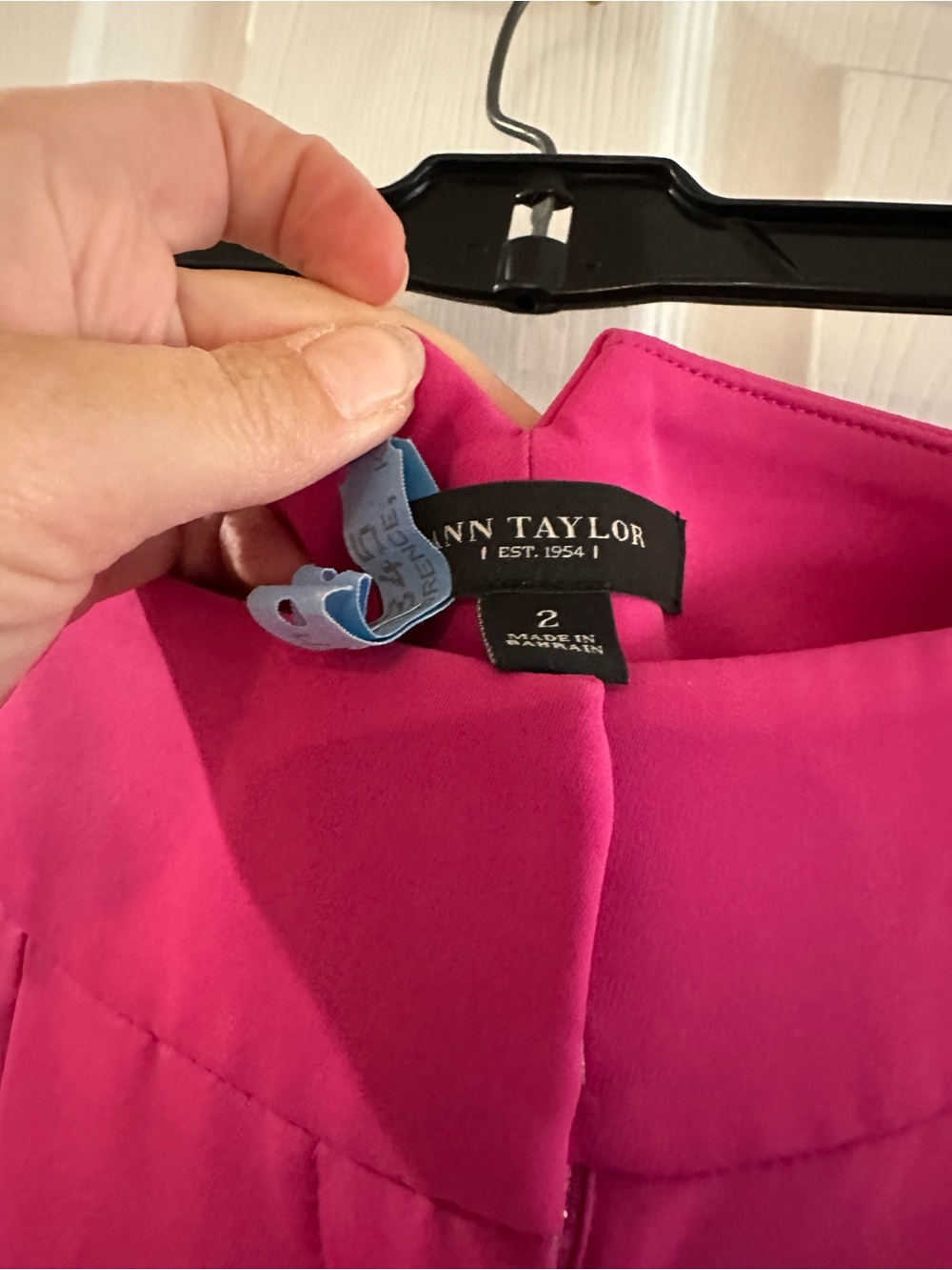 Ann Taylor Hot Pink High Rise Pleated Ankle Trousers Pants Size 2 - Picture 4 of 7